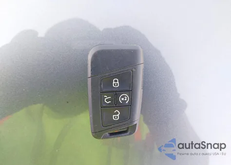 2019 Volkswagen Atlas 3.6L V6 Sel Premium from USA, damaged, VIN 1V2NR2CA4KC522304